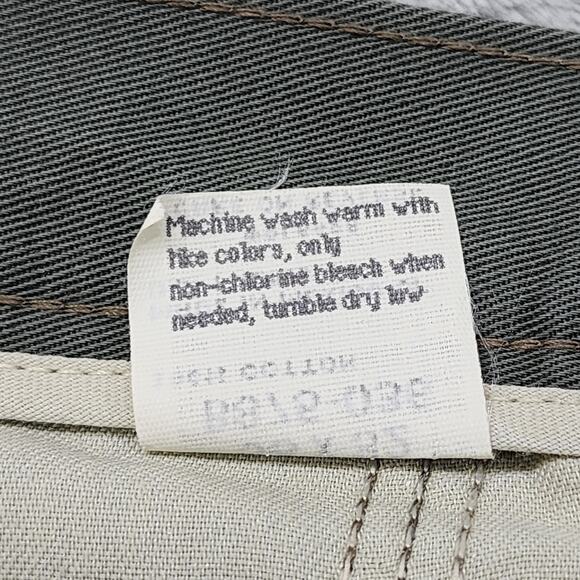 Wrangler Pants Mens 36X32 Gray Timber Creek Pleated Wrinkle Free Khakis Cotton - Picture 6 of 11